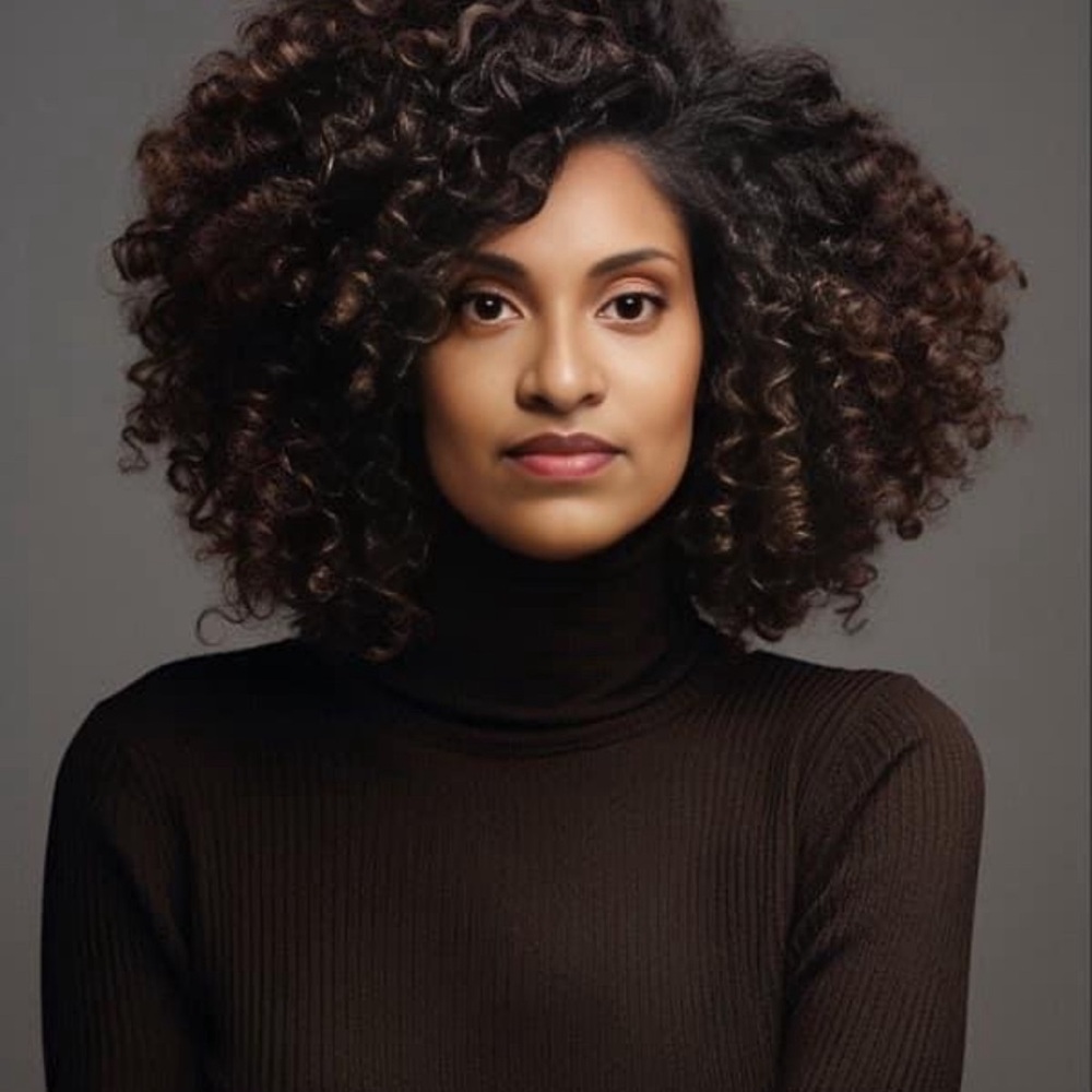 Meet your Posher, Carla